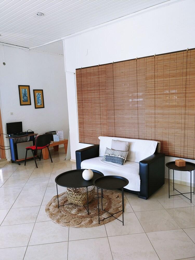 Achlia Hotel מראה חיצוני תמונה